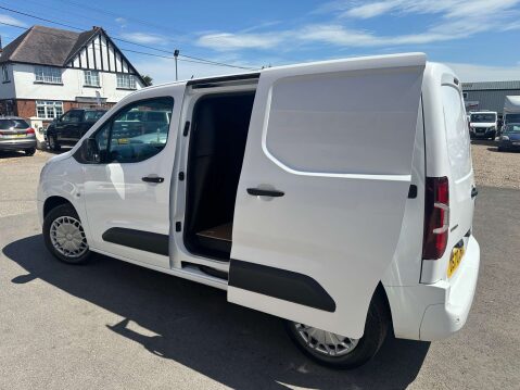 Vauxhall Combo 1.5 Combo 2300 Sportive S/S 12