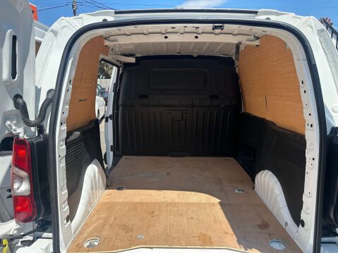 Vauxhall Combo 1.5 Combo 2300 Sportive S/S 15