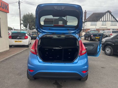 Ford Fiesta 1.4 Fiesta Titanium Auto 3dr 32