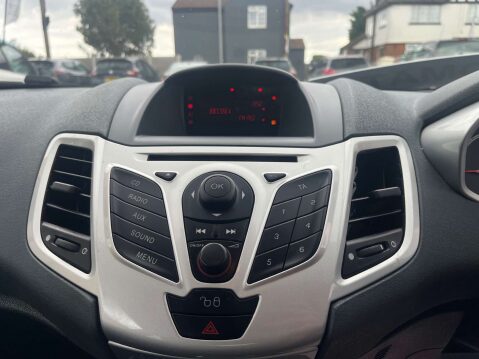 Ford Fiesta 1.4 Fiesta Titanium Auto 3dr 24