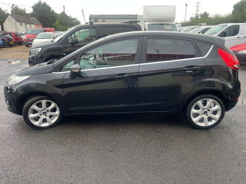 Ford Fiesta 1.2 Fiesta Zetec 82 5dr 8