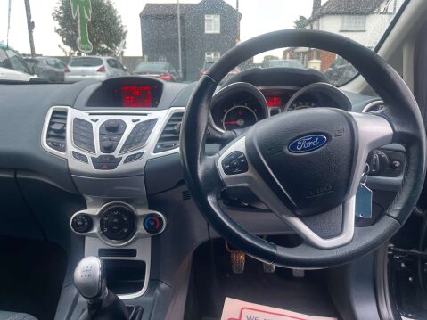 Ford Fiesta 1.2 Fiesta Zetec 82 5dr 25