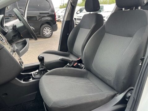 Vauxhall Corsa 1.2 Corsa Energy 5dr 38