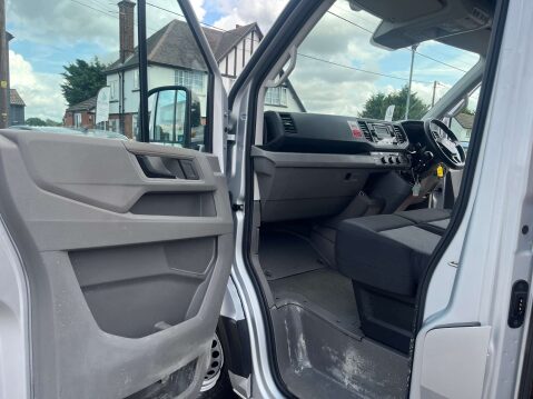Volkswagen Crafter 2.0 Crafter CR35 Startline TDI WINDOW GLAZING VAN 33