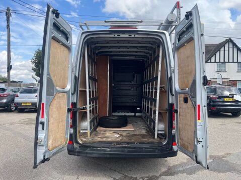 Volkswagen Crafter 2.0 Crafter CR35 Startline TDI WINDOW GLAZING VAN 26