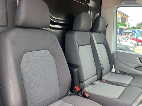Volkswagen Crafter 2.0 Crafter CR35 Startline TDI WINDOW GLAZING VAN 17