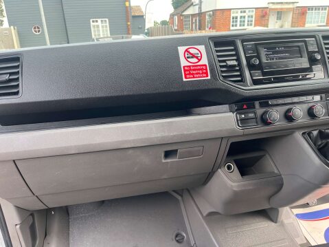 Volkswagen Crafter 2.0 Crafter CR35 Startline TDI WINDOW GLAZING VAN 36