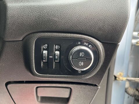 Vauxhall Zafira 1.8 Zafira Tourer Exclusive 5dr 19
