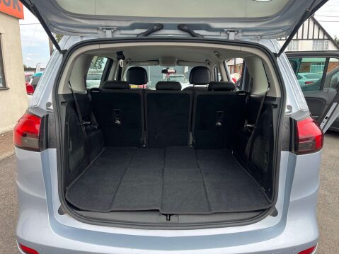 Vauxhall Zafira 1.8 Zafira Tourer Exclusive 5dr 39