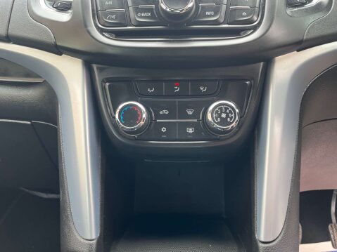 Vauxhall Zafira 1.8 Zafira Tourer Exclusive 5dr 26