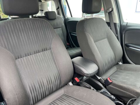 Vauxhall Zafira 1.8 Zafira Tourer Exclusive 5dr 29