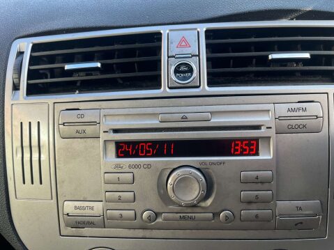 Ford Kuga 2.0 Kuga Zetec TDCi 140 5dr 27