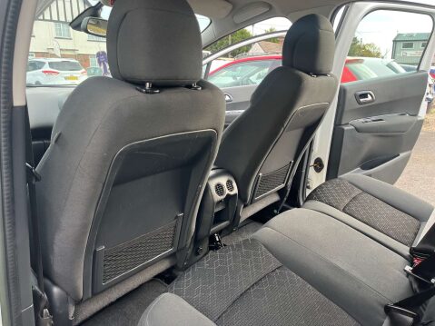 Peugeot 3008 1.6 3008 Active HDi 5dr 37