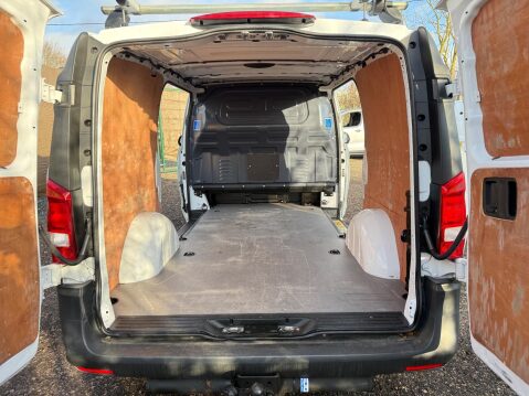 Mercedes-Benz Vito 2.1 114 CDI Progressive RWD L2 Euro 6 (s/s) 5dr 20