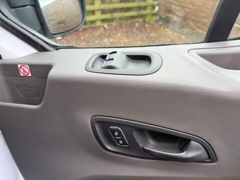 Ford Transit 2.0 350 EcoBlue Leader RWD L4 Euro 6 (s/s) 2dr 18