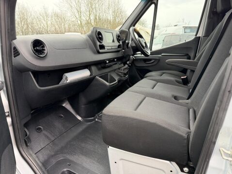 Mercedes-Benz Sprinter 2.0 315 CDI Premium Panel Van 5dr Diesel Manual RWD L2 H1 Euro 6 (s/s) (150 9