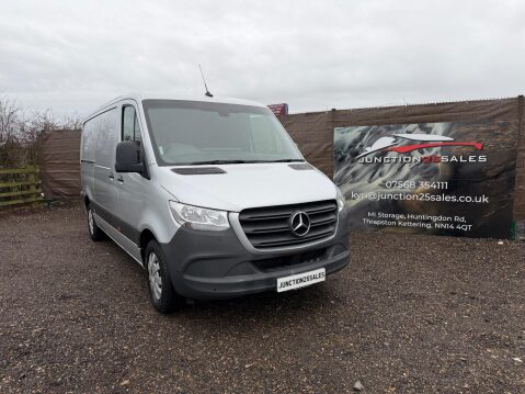 Mercedes-Benz Sprinter 2.0 315 CDI Premium Panel Van 5dr Diesel Manual RWD L2 H1 Euro 6 (s/s) (150 1