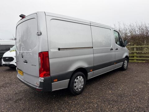 Mercedes-Benz Sprinter 2.0 315 CDI Premium Panel Van 5dr Diesel Manual RWD L2 H1 Euro 6 (s/s) (150 7