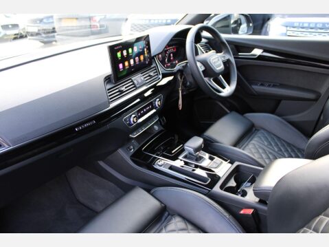 Audi Q5 2.0 TFSI 45 Edition 1 quattro MHEV S Tronic 11