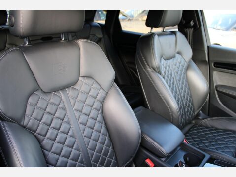 Audi Q5 2.0 TFSI 45 Edition 1 quattro MHEV S Tronic 14
