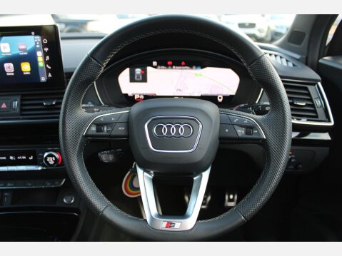 Audi Q5 2.0 TFSI 45 Edition 1 quattro MHEV S Tronic 16