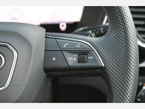 Audi Q5 2.0 TFSI 45 Edition 1 quattro MHEV S Tronic 20
