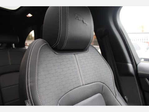 Jaguar F-Pace 3.0 D300 MHEV R-Dynamic HSE Auto AWD 20