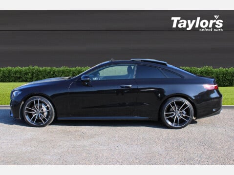 Mercedes-Benz E Class E220d AMG Line Night Edition Premium Plus G-Tronic+ 5