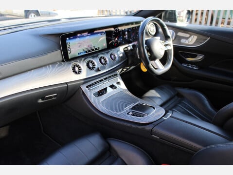 Mercedes-Benz E Class E220d AMG Line Night Edition Premium Plus G-Tronic+ 11