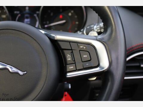 Jaguar F-Pace 3.0 D300 V6 S Auto AWD 20