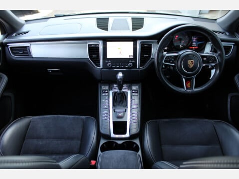 Porsche Macan 3.0T V6 GTS PDK 4WD 5dr 16