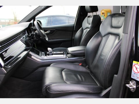 Audi Q7 3.0 TDI V6 50 Black Edition Tiptronic quattro MHEV 10