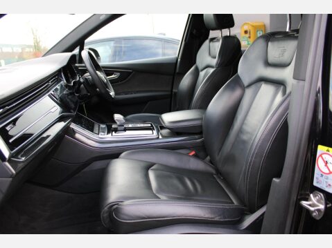 Audi Q7 3.0 TDI V6 50 Black Edition Tiptronic quattro MHEV 10