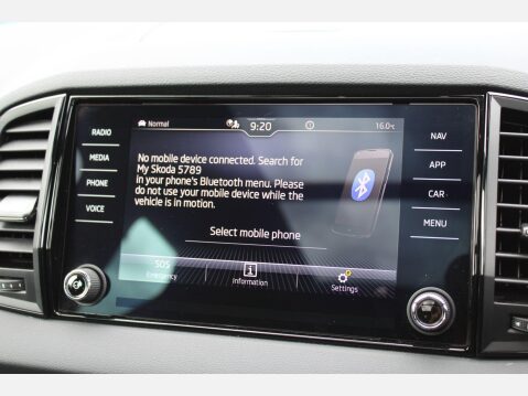 Skoda Karoq 1.5 TSI ACT SportLine DSG Euro 6 5dr 30