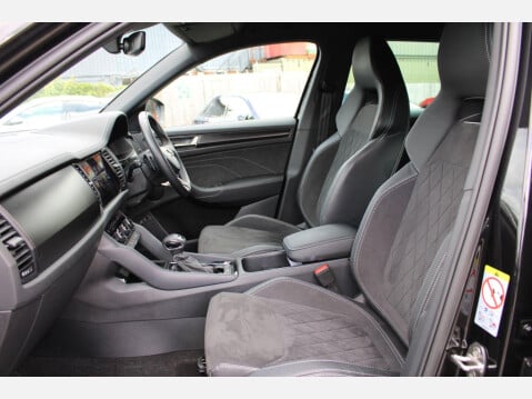 Skoda Kodiaq 1.5 TSI ACT SportLine DSG Euro 6 5dr (7 Seat) 10