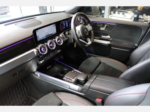 Mercedes-Benz GLB 2.0 GLB220d AMG Line Premium Plus SUV 5dr 8G-DCT 4MATIC [7-Seat] 11