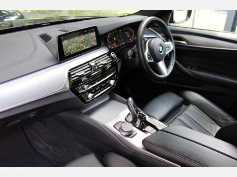 BMW 5 Series 3.0 530d M Sport Auto Euro 6 4dr 11