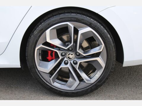 Skoda Octavia 2.0 TSI vRS DSG Euro 6 (s/s) 5dr 35