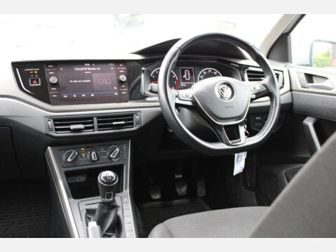 Volkswagen Polo 1.0 TSI SE Euro 6 (s/s) 5dr 3