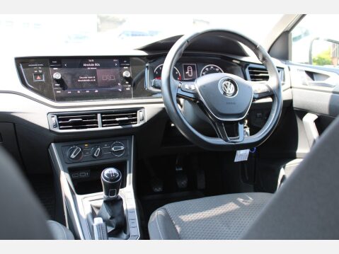 Volkswagen Polo 1.0 TSI SE Euro 6 (s/s) 5dr 11
