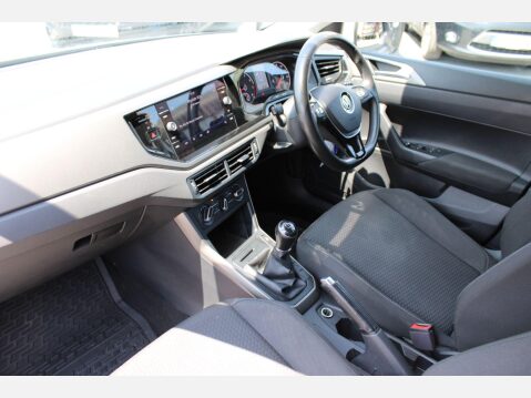 Volkswagen Polo 1.0 TSI SE Euro 6 (s/s) 5dr 8