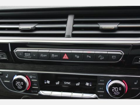 Audi Q7 3.0 TDI V6 50 Black Edition Tiptronic quattro Euro 6 (s/s) 5dr 33