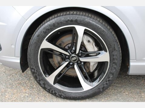 Audi Q7 3.0 TDI V6 50 Black Edition Tiptronic quattro Euro 6 (s/s) 5dr 49
