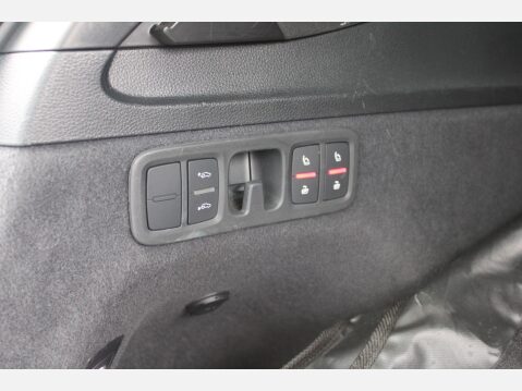 Audi Q7 3.0 TDI V6 50 Black Edition Tiptronic quattro Euro 6 (s/s) 5dr 18