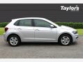 Volkswagen Polo SE TSI 8