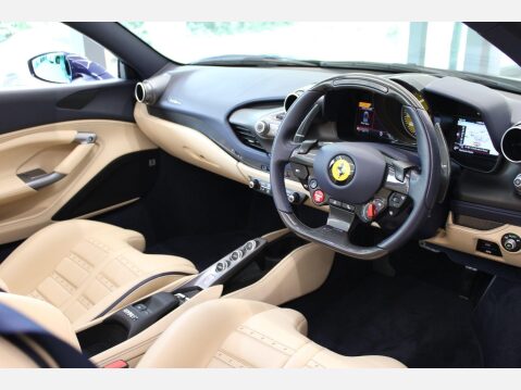 Ferrari F8 Spider 3.9T V8 F1 DCT 31