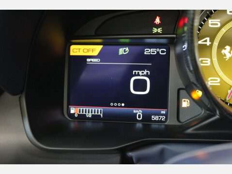 Ferrari F8 Spider 3.9T V8 F1 DCT 40