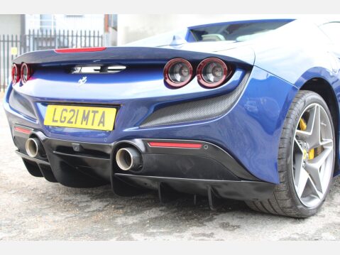 Ferrari F8 Spider 3.9T V8 F1 DCT 16