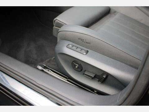 Skoda Superb Laurin and Klement 2.0 TDI 193 4x4 DSG 13