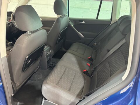 Volkswagen Tiguan 2.0 TDI SE Auto 4WD Euro 5 5dr 23